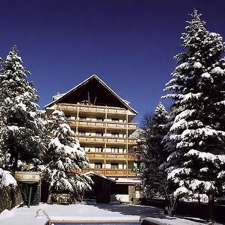 Rutllan & Hotel